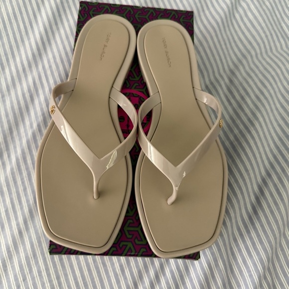 Tory Burch Roxanne Flip Flops | Shopbop Tory Burch ROXANNE FLIP-FLOP